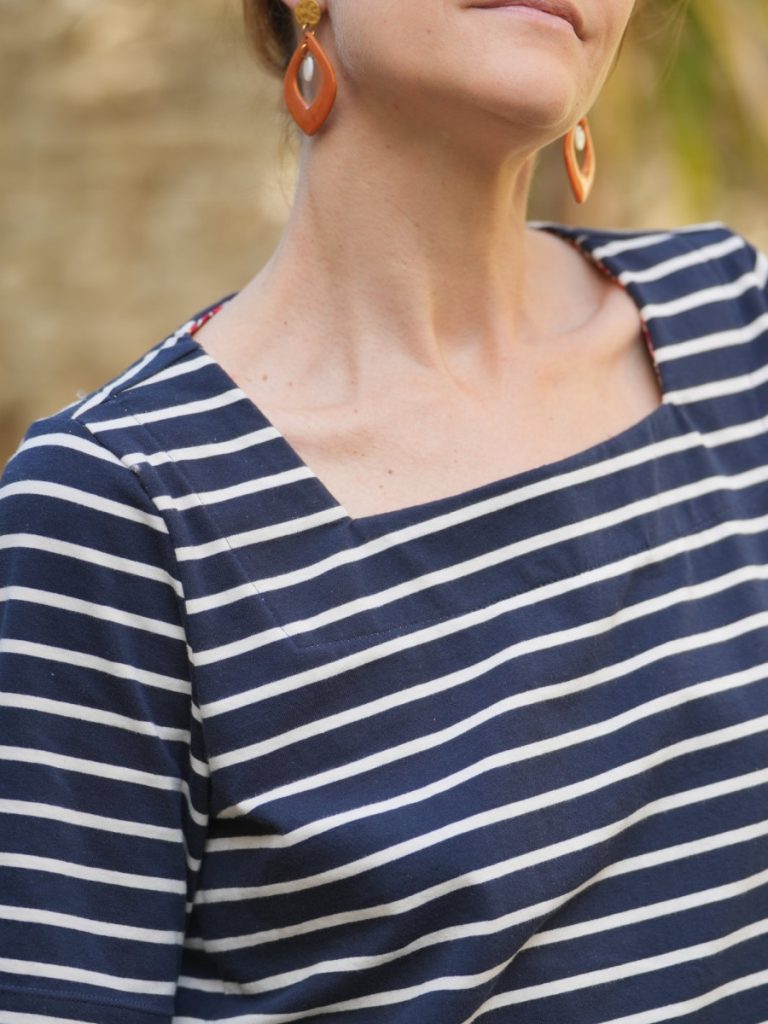 patron couture top Aney Sewing soon VB courte encolure carrée.